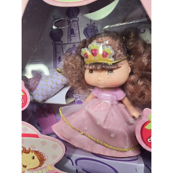 BRAZIL: 2005 Strawberry Shortcake Princess Doll | Estrela - Picture 7 of 16